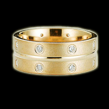 Брачни халки в жълто злато с диаманти 19