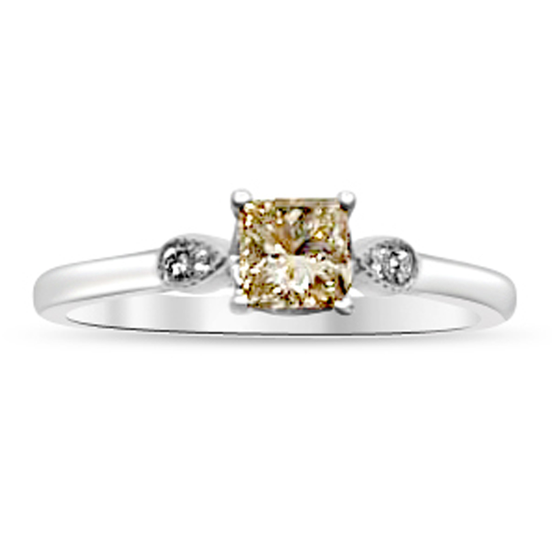 Пръстен в бяло злато с кафяв диамант и бели диаманти 1