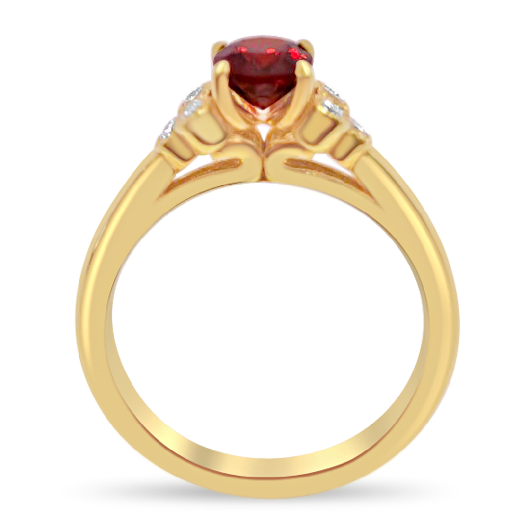 Пръстен в жълто злато с гранат и диаманти 910 - Image 2