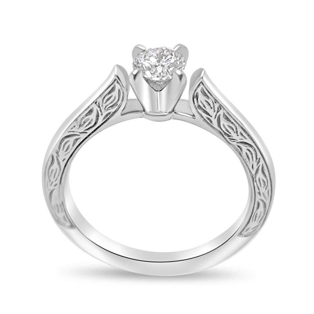 Годежен пръстен в бяло злато с диамант 982